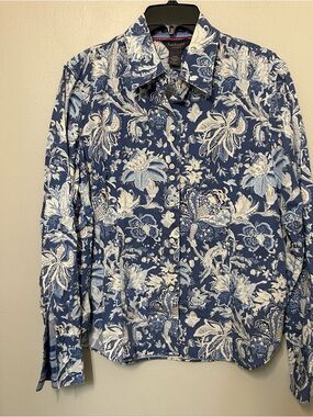 VAN HEUSEN women’s blouse L Long Sleeves Cotton Excellent Condition Workwear